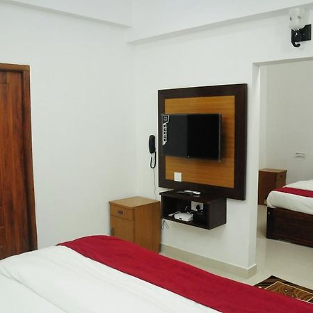 Alwesal International Otel Madikeri Dış mekan fotoğraf