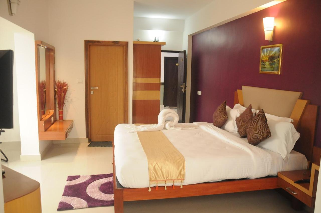 Alwesal International Otel Madikeri Dış mekan fotoğraf