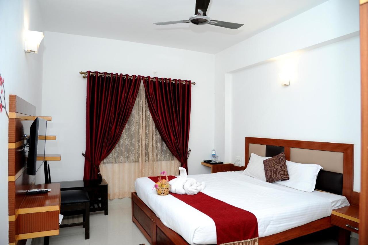 Alwesal International Otel Madikeri Dış mekan fotoğraf
