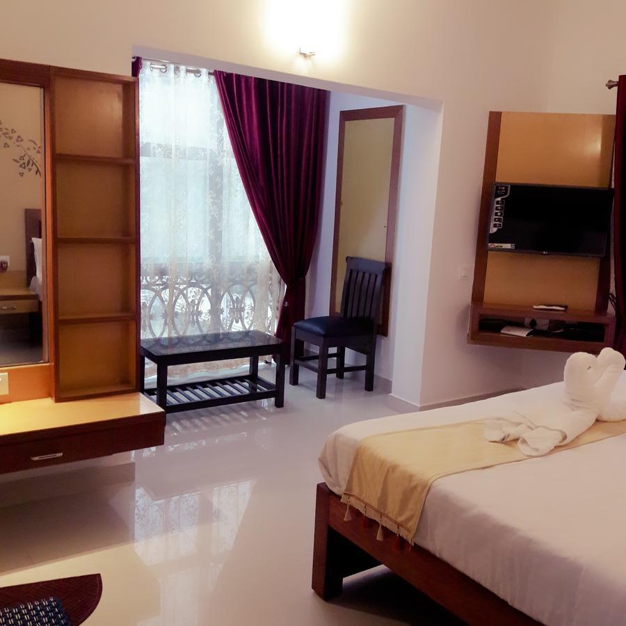 Alwesal International Otel Madikeri Dış mekan fotoğraf