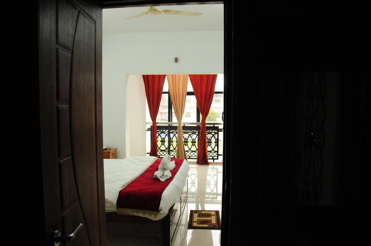 Alwesal International Otel Madikeri Dış mekan fotoğraf
