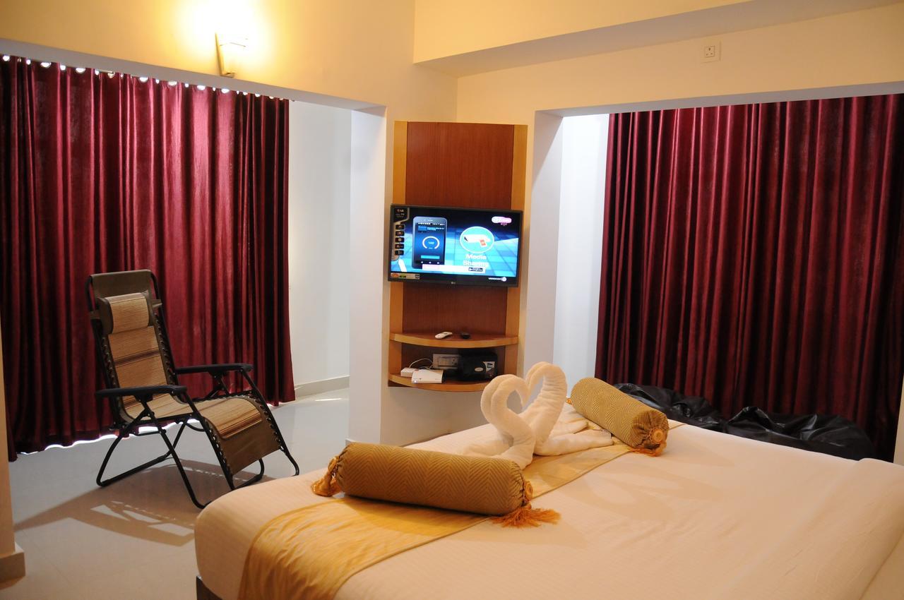 Alwesal International Otel Madikeri Dış mekan fotoğraf