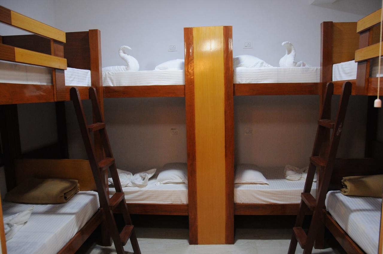 Alwesal International Otel Madikeri Dış mekan fotoğraf